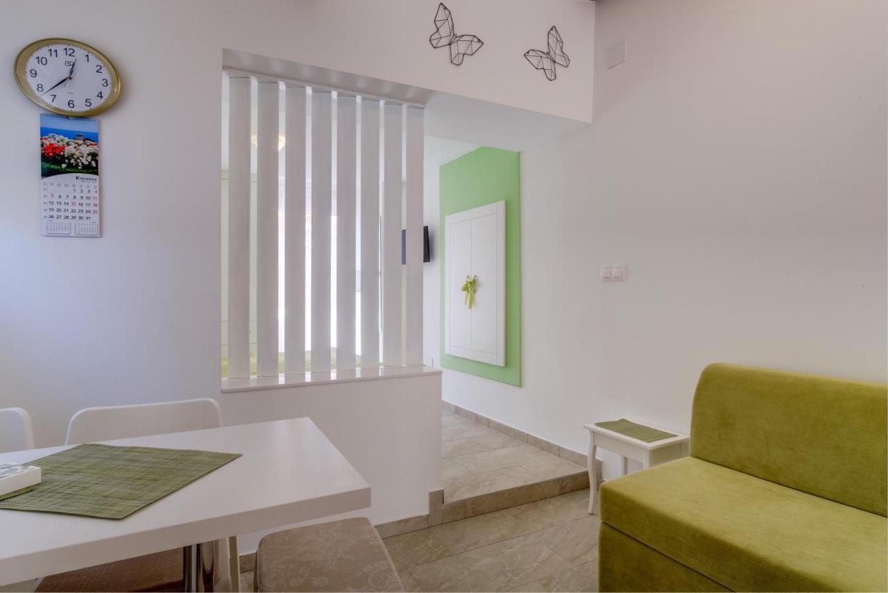 Appartement Lotta à Nerezine Extérieur photo